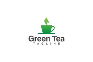 verde chá ou verde café logotipo Projeto vetor com copo e folha conceito, logotipo para saudável beber