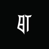 Fita do logotipo da letra do monograma bt com estilo de escudo isolado no fundo preto vetor