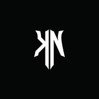 Fita do logotipo da letra do monograma kn com estilo de escudo isolado no fundo preto vetor