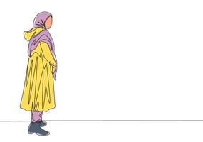 solteiro contínuo linha desenhando do jovem lindo muslimah com lenço de cabeça em pé em cidade rua. lindo ásia mulher modelo dentro na moda hijab moda conceito 1 linha desenhar Projeto vetor ilustração