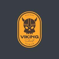 crânio capacete Guerreiro viking nórdico fada conto vintage crachá logotipo Projeto vetor ícone ilustração