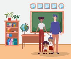 família inter-racial fofa na sala de aula