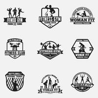 Conjunto de emblemas de logotipos de fitness e academia vetor