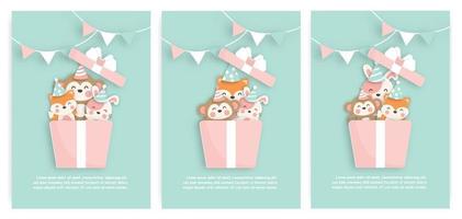 conjunto de cartões de aniversário com raposa, macaco e tigre fofos em uma caixa de presente vetor