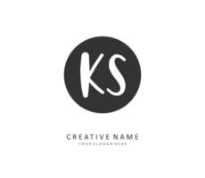 k s ks inicial carta caligrafia e assinatura logotipo. uma conceito caligrafia inicial logotipo com modelo elemento. vetor