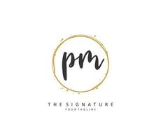 p m PM inicial carta caligrafia e assinatura logotipo. uma conceito caligrafia inicial logotipo com modelo elemento. vetor
