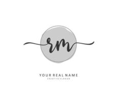 r m rm inicial carta caligrafia e assinatura logotipo. uma conceito caligrafia inicial logotipo com modelo elemento. vetor
