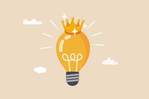grande e brilhante ideia, gênio criativo ou ideia vencedora para o conceito de desenvolvimento de negócios, lâmpada de ideia lâmpada brilhante brilhante usando coroa de ouro. vetor