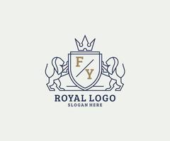 modelo de logotipo de luxo real de leão de letra inicial em arte vetorial para restaurante, realeza, boutique, café, hotel, heráldica, joias, moda e outras ilustrações vetoriais. vetor