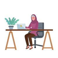 billedfab muçulmano 31.epsa muçulmano mulher é sorridente com dentro frente do dela computador portátil dentro dela trabalhando escrivaninha vetor