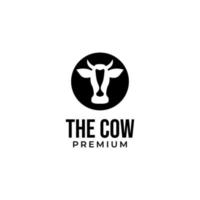 vetor cabeça do uma vaca dentro uma círculo logotipo Projeto conceito para estoque subindo, carne laticínios Fazenda e Comida