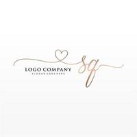 inicial sq feminino logotipo coleções modelo. caligrafia logotipo do inicial assinatura, casamento, moda, joalheria, butique, floral e botânico com criativo modelo para qualquer companhia ou negócios. vetor