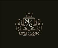 modelo de logotipo de luxo real inicial mc letter lion em arte vetorial para restaurante, realeza, boutique, café, hotel, heráldica, joias, moda e outras ilustrações vetoriais. vetor