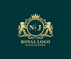 inicial nj letter lion royal luxo logotipo modelo em arte vetorial para restaurante, realeza, boutique, café, hotel, heráldica, joias, moda e outras ilustrações vetoriais. vetor