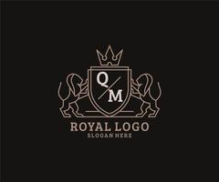 modelo de logotipo de luxo real de leão de carta qm inicial em arte vetorial para restaurante, realeza, boutique, café, hotel, heráldica, joias, moda e outras ilustrações vetoriais. vetor