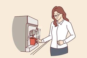 empresária derramando café para dentro caneca a partir de espresso máquina durante almoço pausa dentro escritório. jovem menina dentro formal vestem leva café pausa para ganho energia e trabalhos hora extra dentro ordem para Conheça prazos. vetor