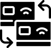 cartão transferir Preto glifo ícone. dinheiro transação. mandar fundos a partir de banco conta. conectados Forma de pagamento sistema. receber dinheiro. silhueta símbolo em branco espaço. sólido pictograma. vetor isolado ilustração