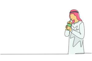 solteiro 1 linha desenhando lado Visão do jovem árabe homem usando Palha e bebendo batido suco a partir de plástico copo. faço ele refrescante dentro verão. contínuo linha desenhar Projeto gráfico vetor ilustração