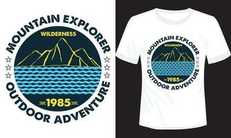 montanha explorador ao ar livre aventura camiseta Projeto vetor