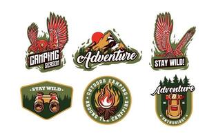 logotipo de acampamento e aventura na natureza