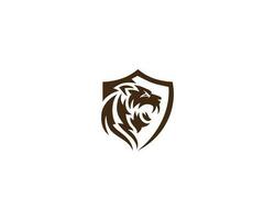 rugindo leão rei com escudo logotipo Projeto vetor conceito ilustração.