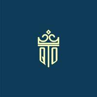 qo inicial monograma escudo logotipo Projeto para coroa vetor imagem