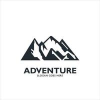 vetor logotipo Preto montanha, aventura, floresta, ao ar livre vetor