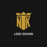 nk inicial logotipo com escudo e coroa estilo vetor