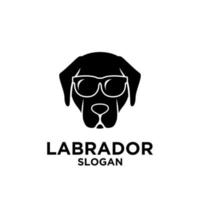 cabeça de cachorro labrador retriever usada logotipo de óculos de sol vetor