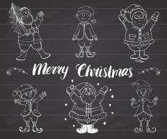Papai Noel e elfos, gnomos desenhados à mão conjunto. letras de feliz natal. ilustração vetorial na lousa. vetor