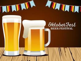 feliz celebração da oktoberfest com cervejas e guirlandas vetor