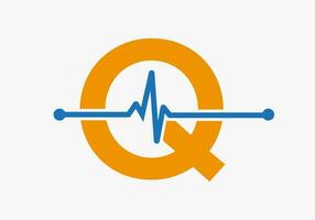 carta q batimento cardiaco logotipo para médico ou saúde símbolo. médico logotipo modelo Projeto vetor