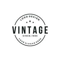 logotipo Projeto tipografia vintage retro crachá para o negócio , roupas , barbeiro , restaurante e bar. vetor