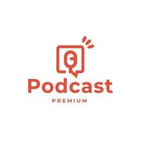 podcast usando microfone logotipo ícone modelo vetor