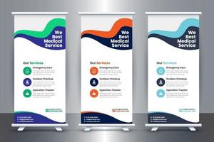 design de banner roll up médico gratuito para hospitais e cuidados de saúde vetor