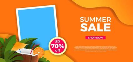 banner de oferta de venda de verão com folhas tropicais verdes decoração líquido fluido com modelo de foto vetor