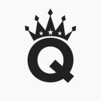 coroa logotipo em carta q luxo símbolo. coroa logótipo modelo vetor