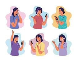 grupo de mulheres usando personagens de smartphones vetor