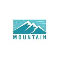 montanha pico cume logotipo Projeto. ao ar livre caminhada aventura ícone. vetor ilustração. adequado para seu Projeto precisar, logotipo, ilustração, animação, etc.