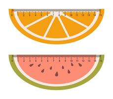 vetor conjunto com medindo governantes dentro forma do frutas. laranja e Melancia fatia escola regras. estudando medindo ferramenta com fofa frutas.