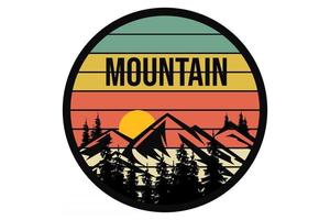 t-shirt montanhas pinheiros cor azul amarelo vermelho e branco vetor