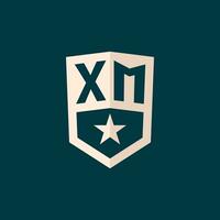 inicial xm logotipo Estrela escudo símbolo com simples Projeto vetor