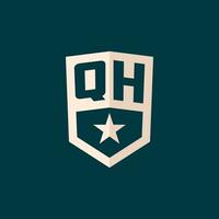 inicial qh logotipo Estrela escudo símbolo com simples Projeto vetor