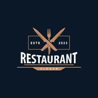 restaurante logotipo velho tipografia retro vintage estilo elegante enfeite talheres e faca vetor Projeto