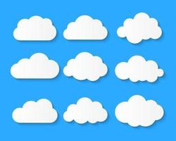símbolo de nuvem em branco branco ou logotipo, pensamento balão em fundo azul. ilustração vetorial vetor