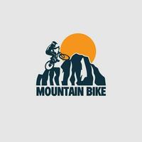 vetor de logotipo de mountain bike