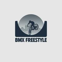 vetor de logotipo de mountain bike