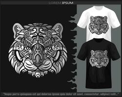 monocromático tigre cabeça mandala artes isolado em Preto e branco t camisa. vetor