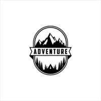 aventura logotipo. montanha logotipo em branco fundo. montanha ícone para aventura logotipos vetor