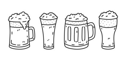 óculos com Cerveja isolado em branco fundo. alcoólico bebidas. vetor desenhado à mão ilustração dentro rabisco estilo. perfeito para cartões, cardápio, decorações, logotipo, vários projetos.